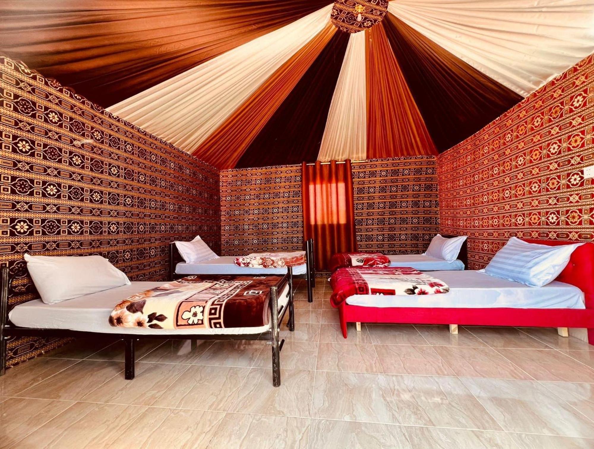 Wadi Rum Travel Camp Esterno foto
